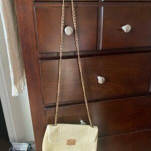 Elegant Cream Chain Strap Women's Bag